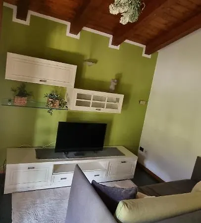 Piccola Mansarda アパート アオスタ