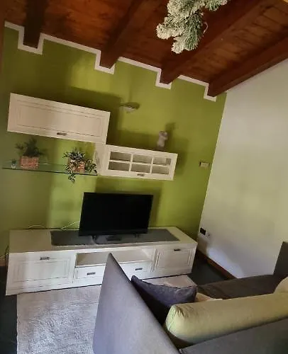 Piccola Mansarda アパート アオスタ